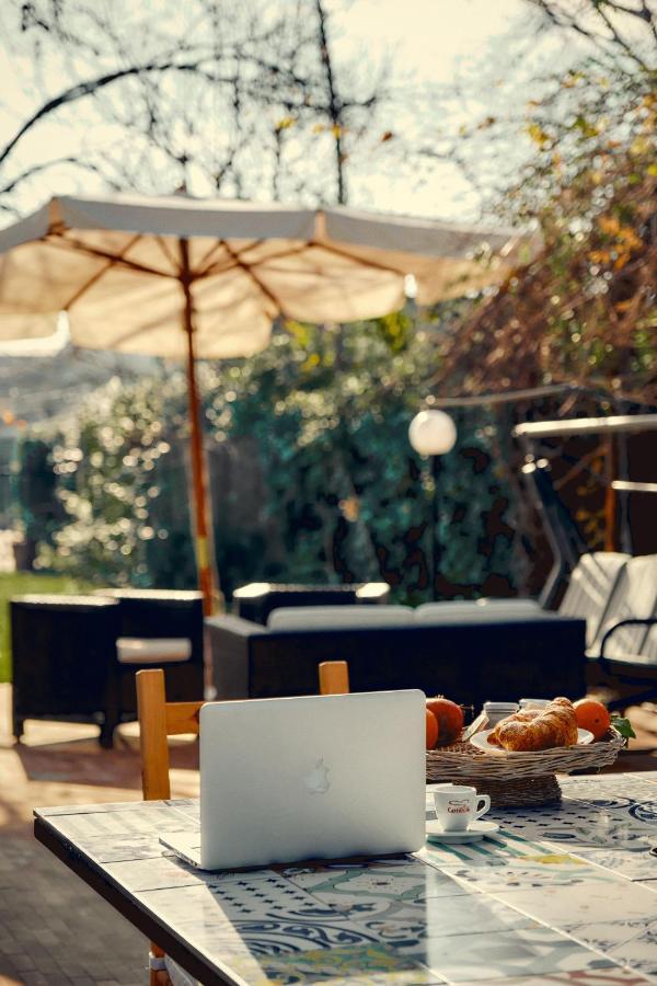 Casa Consalvo B&B Понтеканяно Екстериор снимка